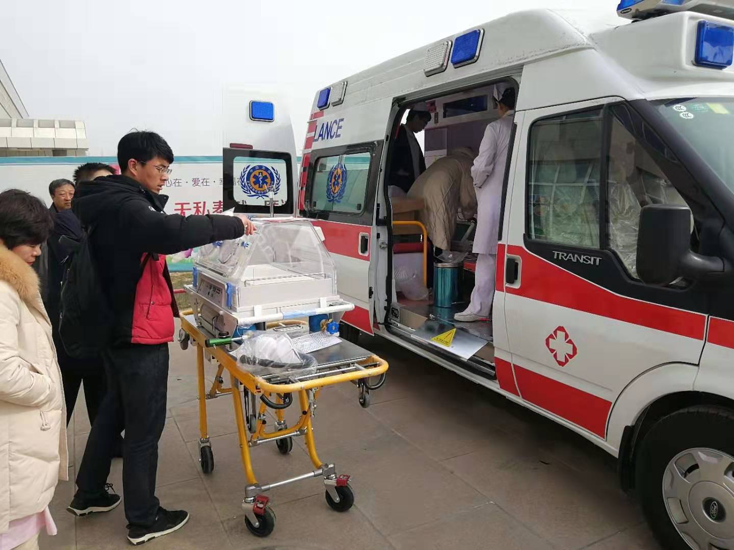 五华县救护车转院